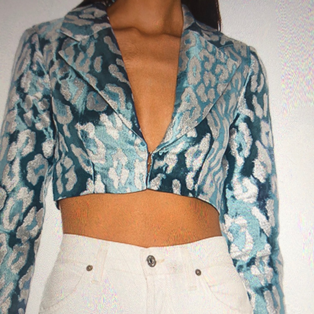 New with tags cropped blazer